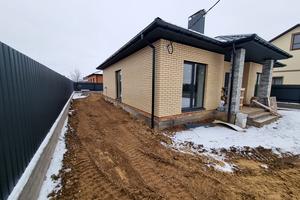 дом по адресу Івасюка