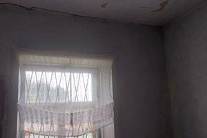 дом по адресу Центральна