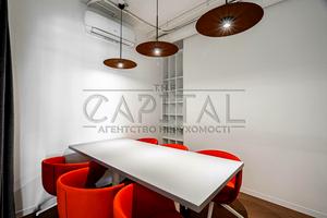 коммерческая по адресу Кловский спуск, 7a