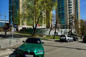 комерційна за адресою Звіринецька вул., 59
