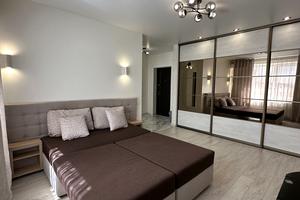 квартира за адресою Макогона вул., 25