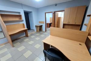 комерційна за адресою Панаса Мирного вул., 9-Б