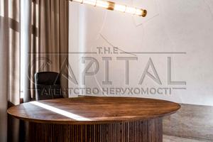 комерційна за адресою Саксаганського вул., 58