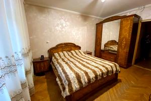 квартира за адресою Урлівська вул., 1/8