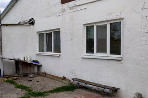 комерційна за адресою с. Лобойківка, Центральна, 1