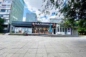 комерційна за адресою Будівельників бульв., 11