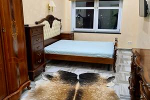 квартира за адресою Дмитра Яворницького просп. (Карла Маркса), 72