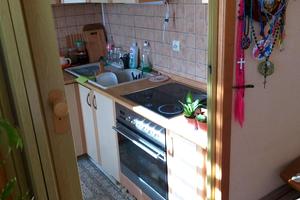 квартира за адресою Тролейбусна вул., 8