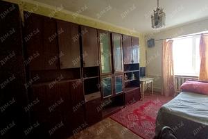 будинок за адресою Центральна, 1