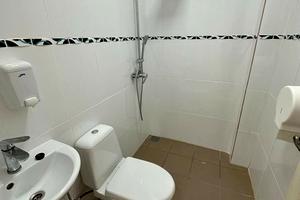 комерційна за адресою Автоливмашівська вул., 6А