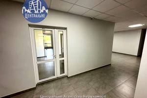 комерційна за адресою Ярослава Мудрого вул. (Моріса Тореза), 64