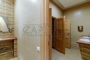 комерційна за адресою Саксаганського вул., 67