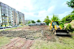 ділянка за адресою Київ, 32-га Садова вул., 10