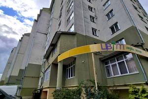 комерційна за адресою Ольги Кисілевської вул., 42
