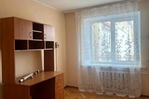 квартира за адресою Подільська вул., 12