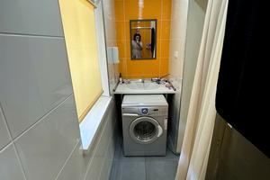 коммерческая по адресу Юності ул., 3