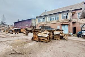комерційна за адресою Сергія Серікова вул. (Комсомольська), 11