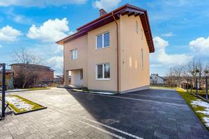 будинок за адресою Данила Галицького, 56