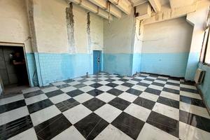 комерційна за адресою Базавлуцька вул., 107