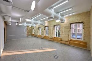 комерційна за адресою Велика Васильківська вул. (Червоноармійська), 15