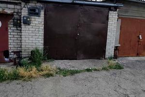 паркомісце за адресою Іванова вул., 111