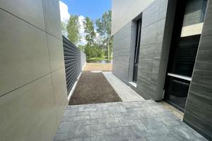 будинок за адресою Центральна вул., 66