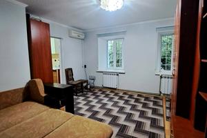 дом по адресу вул. Новосельська, 33
