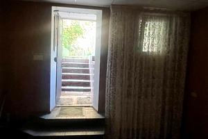 комерційна за адресою Автозаводська вул., 43