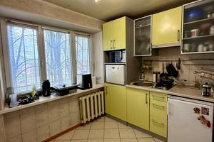 квартира за адресою Високовольтна вул., 10