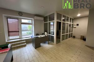 коммерческая по адресу Курчатова, 1