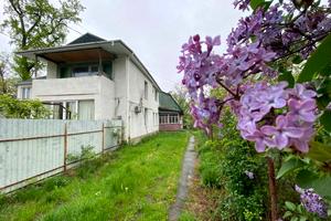 будинок за адресою Курортна вул. (Великого Жовтня), 112