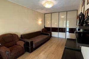 квартира за адресою Валентинівська вул. (Блюхера), 26а
