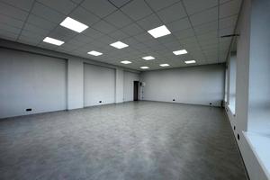 комерційна за адресою Центральна вул. (Чапаєва), 65