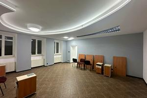 комерційна за адресою Остапа Нижанківського вул., 4