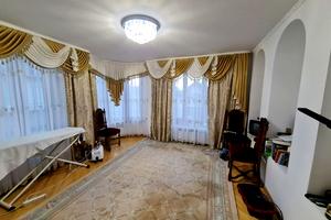 будинок за адресою с. Лісові Гринівці, Садова
