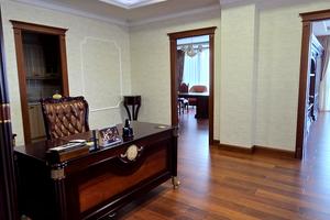 комерційна за адресою Мечникова вул., 10
