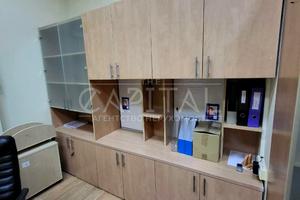 комерційна за адресою Микільсько-Слобідська вул., 2-Б