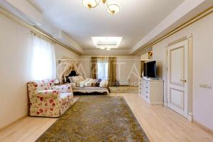 будинок за адресою Столичне шосе, 215