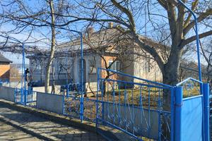 дом по адресу Шкільна