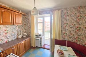 квартира за адресою Лазурна вул., 32