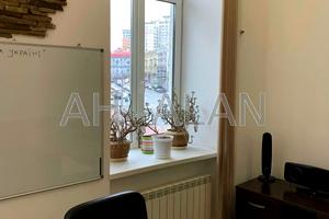 комерційна за адресою Шота Руставелі вул., 1