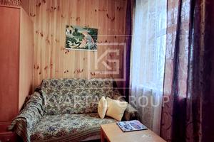 будинок за адресою Героїв Крут пров. (Котовського), 12