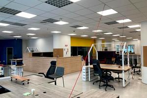 комерційна за адресою майдан Незалежності пл., 1