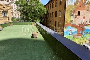 комерційна за адресою Золотоустівська вул., 23б