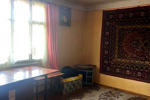 будинок за адресою Центральна