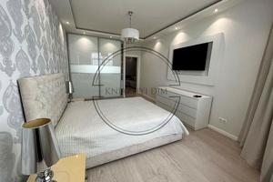 квартира за адресою Драгоманова вул., 40-Е
