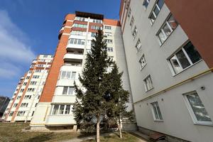 квартира за адресою Тролейбусна вул., 5