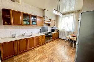 дом по адресу Владимира Моссаковского ул. (Клари Цеткін), 30