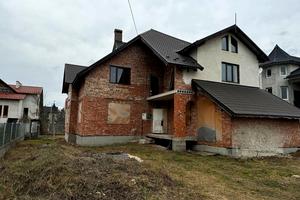 будинок за адресою Івано-Франківськ, Романчука, 15