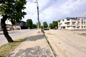 участок по адресу Чорновола ул.